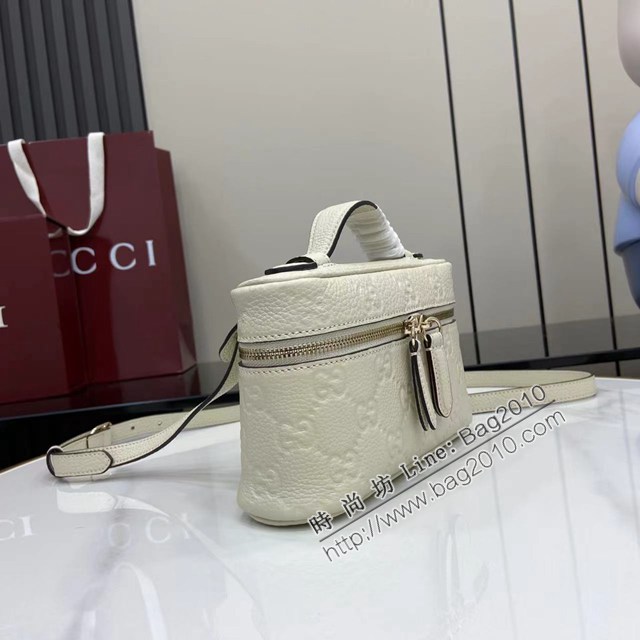 Gucci專櫃古馳最新款Emblem系列小號手袋手提化妝包 jh2843型號：815949